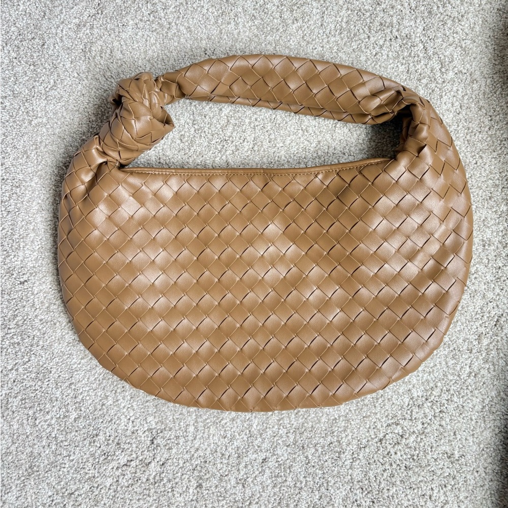 Hobo Knot Large Woven Neutral Tan Handbag - Picture 2 of 6